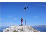 Sasso del Signore, tudi Herrstein, 2447 m visok vrh. Na vrhu križa je še precej višji :)