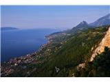 Cima Comer - 1281 m / Monte Denervo - 1461 m (nad vasjo Musaga, Garda) Razgled sega daleč naokoli