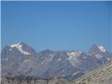 Mont Chaberton 3131m Povsem desno je najvišji vrh Dofinejskih Alp Barre des Ecrins (4102m)