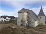 Cerkev sv. Uršule, najvišje ležeča slovenska cerkev, in planinski dom na Uršlji gori