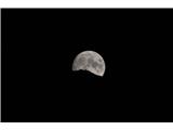 Pogled na zvezdnato nebo je kazila polna luna, zaradi katere je bilo svetlo skoraj kot podnevi. foto: Jon Poljanec