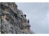 Dolomiti d'Ampezzo - ferata Astaldi Še najbolj čudno pa je, da lezeva v nasprotno smer kot vsi drugi :)