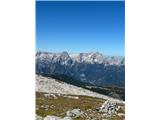 Warscheneck (2388m) Pogled proti najvišjemu v Totes Gebirge, Großer Prielu. 