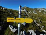 Hochweichsel (2006 m) Označen odcep, naprej pa markacij več ni, je pa pot uhojena in sledljiva.