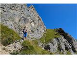 Cima d'Auta Orientale - 2645 m V ozadju je strma gredina, po kateri sva se ravnokar spustila
