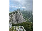 Grabnerstein (1848m), Admonter Warte (1804) Naprej po grebenu.  