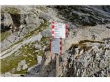 Nadaljevanje bo potekalo po poti 584 v smeri sedla Passo Principe