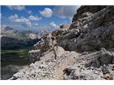 Furcia Rossa III (2794 m) in ferata Via della Pace Krepko sva se dvignila, sedaj naju čaka bolj zahteven teren