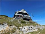 Hochstein (1741 m) in Windgrube (1809 m) Koča Schönleitenhaus.