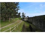 The location is at a key point, because right next to it is also the fortress San Damián