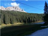 Jezero Misurina, v ozadju Cadini