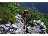 Monte Pizzocolo - 1581 m (nad vasjo Navazza, Garda) Jeklenic ni nikjer, vrv je brezhibna