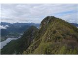 Monte Paghera - 1122 m (nad jezerom Lago d'Idro) Tudi tole bo čisto OK. Raziskala bova celoten greben