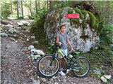 junija pa smo tu zavili v Kačji graben in na Špik