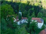 Cerkev sv. Treh kraljev v Ješovcu Pogled na samostan.