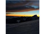 Čudovita kulisa ranega jutra pod Mont Blancom II.