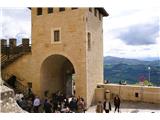 - Republika San Marino ima poleg vsega lepega še čudovit razgled.