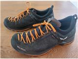 Nizki pohodniški čevlji Salewa MTN Trainer GTX, št. 43
