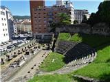 pri Teatro Romano